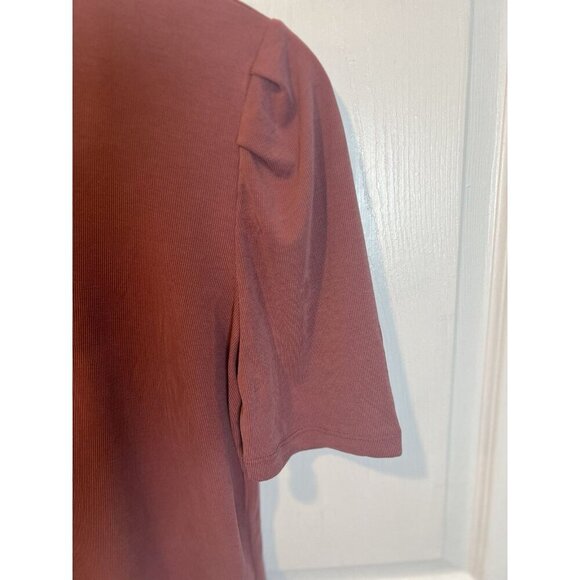 Saltwater Luxe Women’s Short Sleeve Mock Neck Tee Small Raspberry Knit Modal - Picture 3 of 7